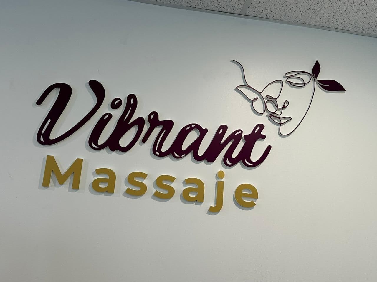 Dimensional Reception Logo